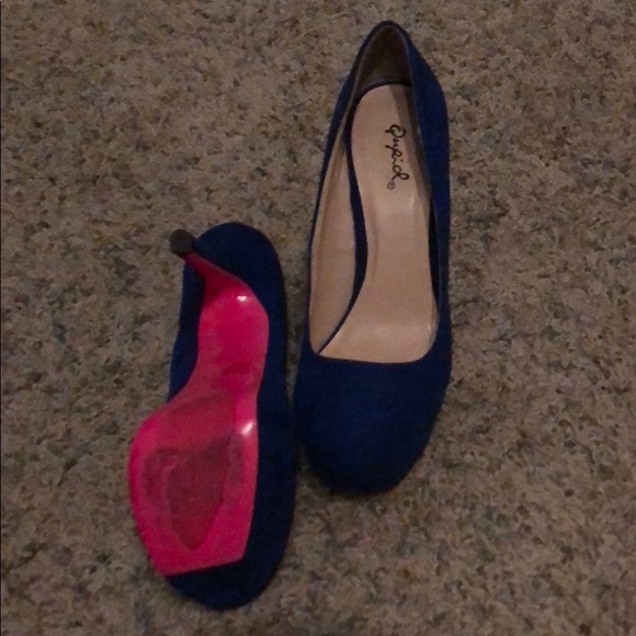 Blue Suede heels - Picture 3 of 4